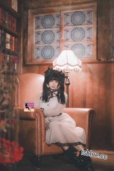 慕慕Momo – 合集28套 22GB